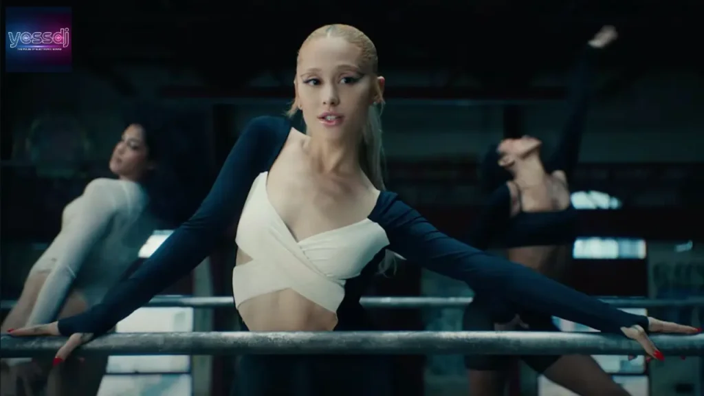 O Segredo por Trás de ‘yes, and?’ de Ariana Grande 11 Ariana Grande yes and