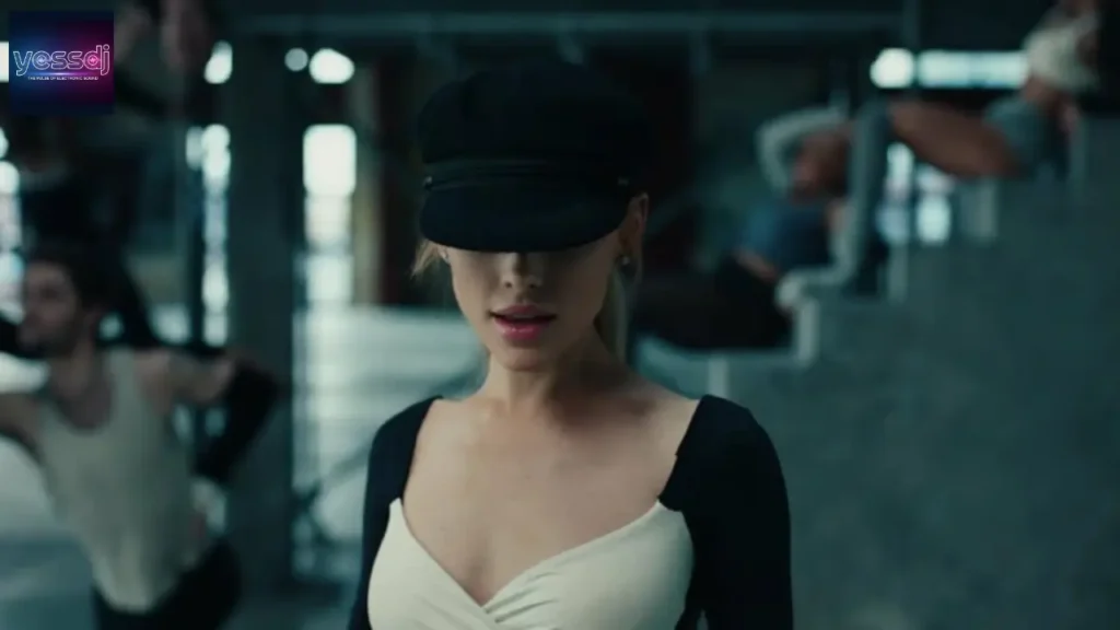 O Segredo por Trás de ‘yes, and?’ de Ariana Grande 4 Ariana Grande yes and