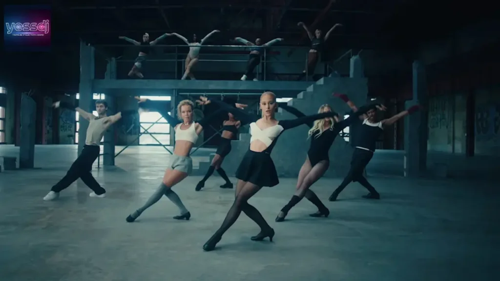 Biografia Completa de Ariana Grande: Carreira e Vida 8 Ariana Grande yes and